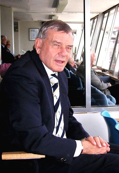 File:Dickie Bird.JPG