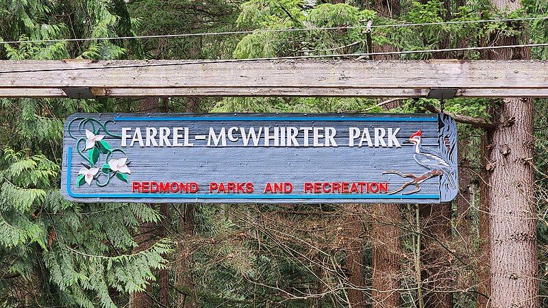 File:Farrel-McWhirter Park Sign.jpg