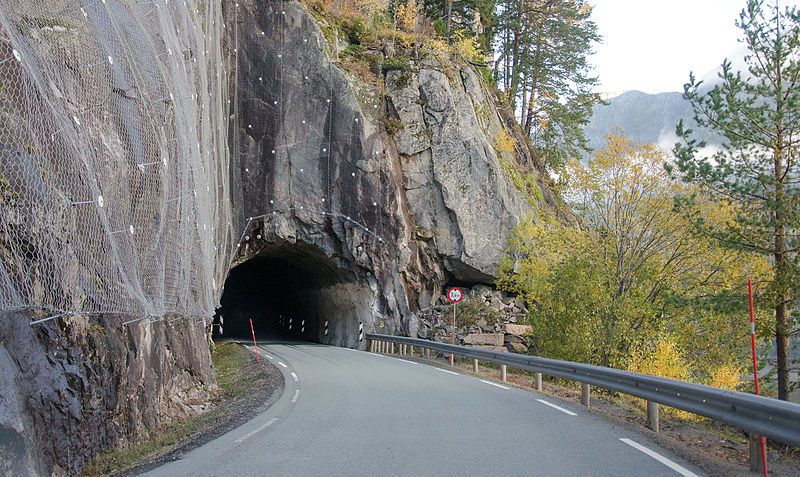 File:Fjågesundtunnelen3.jpg