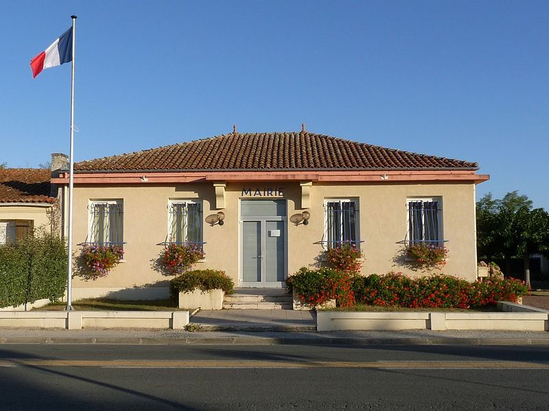 File:Grayan mairie.JPG