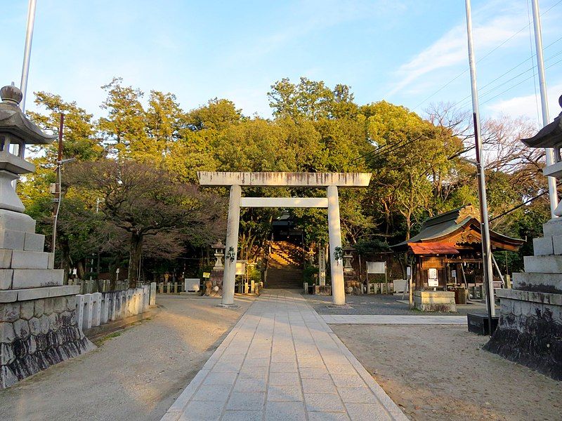 File:Hakusan-jinja Kofun (Kasugai).jpg