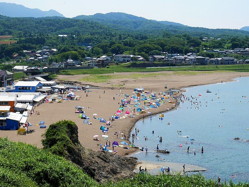 File:Kujiranami beach.jpg