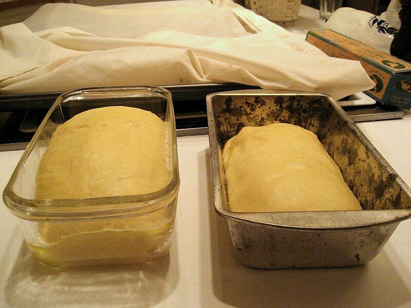 File:Loaf pans.JPG