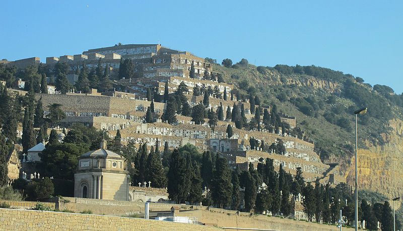 File:Montijuïc Cemetery.jpg