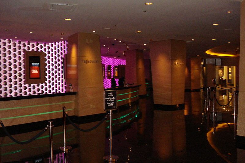 File:Planet Hollywood Lobby.JPG