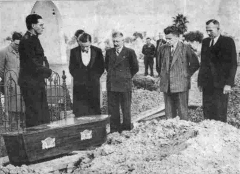 File:SomertonManBurial.jpg