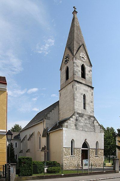 File:Wampersdorf Kirche.JPG