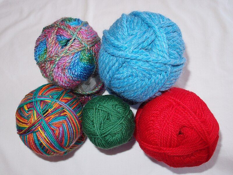 File:Yarn weight comparision.JPG