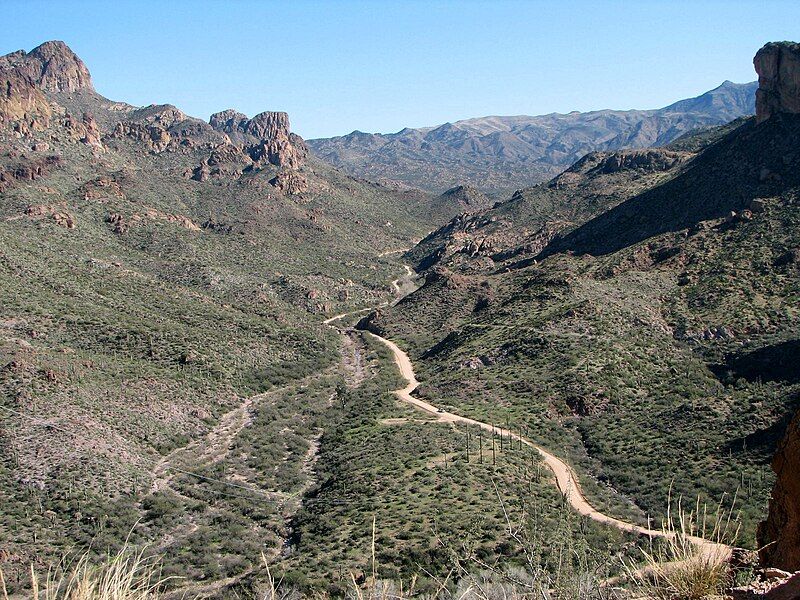 File:Apache Trail 06.jpg