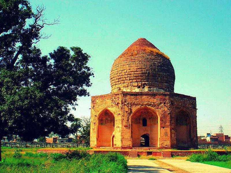 File:Asif Khan's Mausoleum.jpg