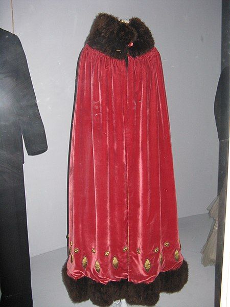 File:BLW Evening Cloak.jpg