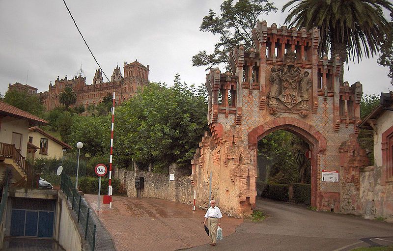 File:Comillas07.jpg