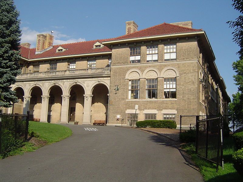 File:Glen Ridge School.JPG