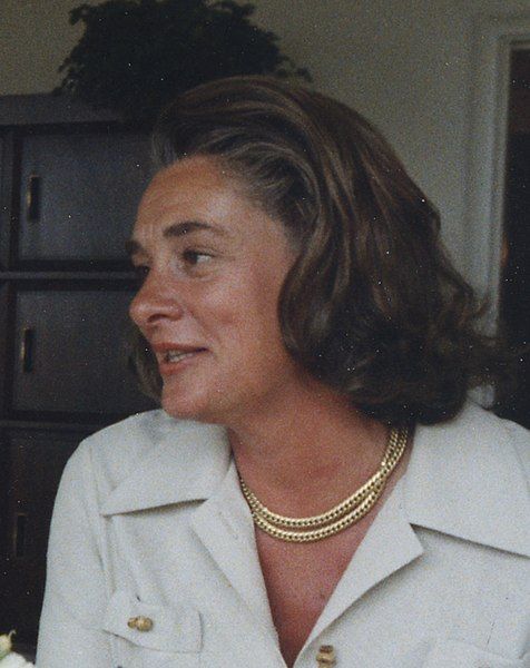 File:Happy Rockefeller 1973.JPG