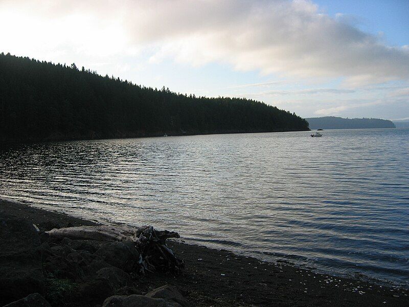 File:Hoodcanal.jpg