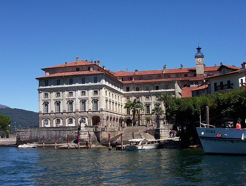 File:Isola Bella-approdo.jpg