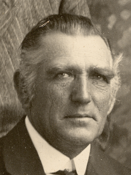 File:James Garnett.png