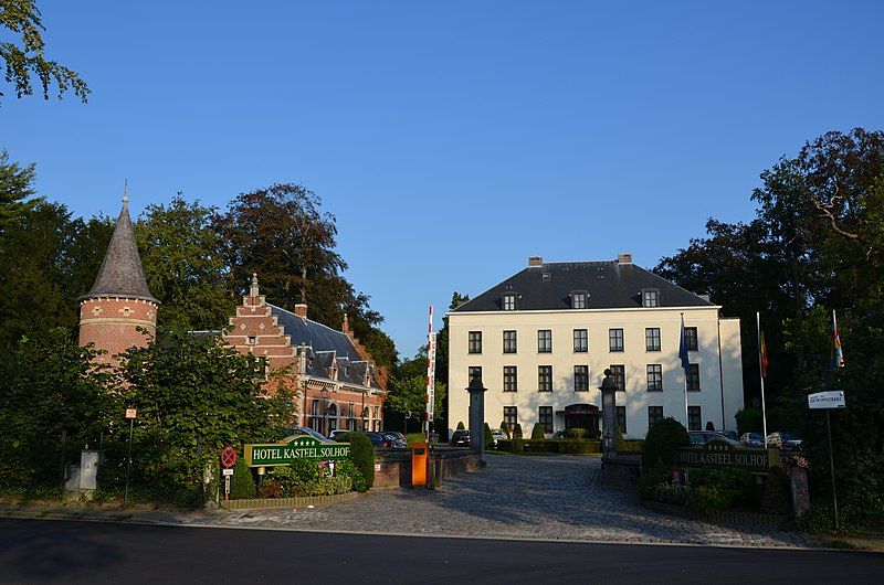 File:Kasteel Solhof.jpg