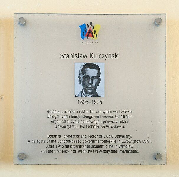 File:Kulczynski Stanislaw-tablica.jpg