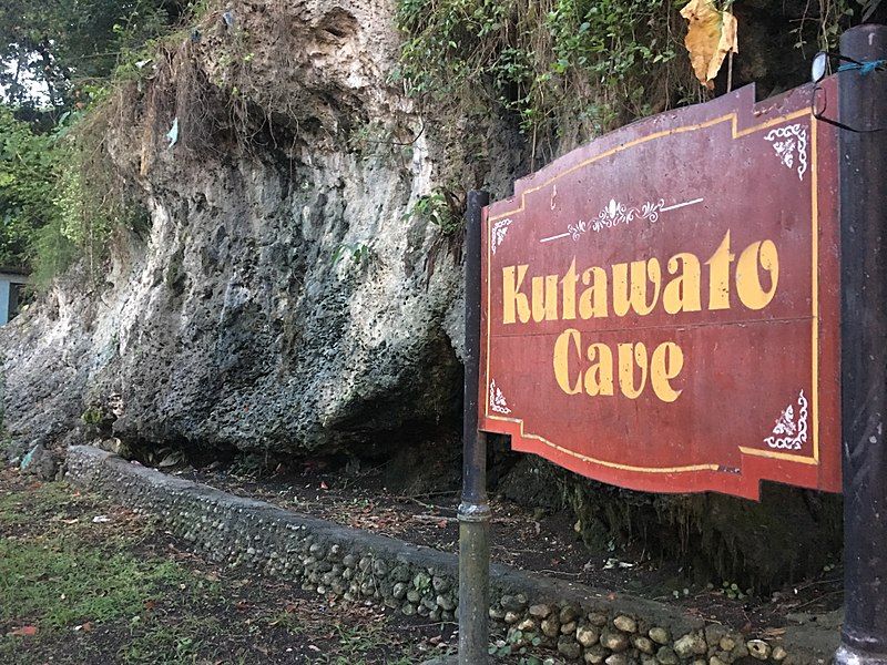 File:Kutawato Cave signage.jpg