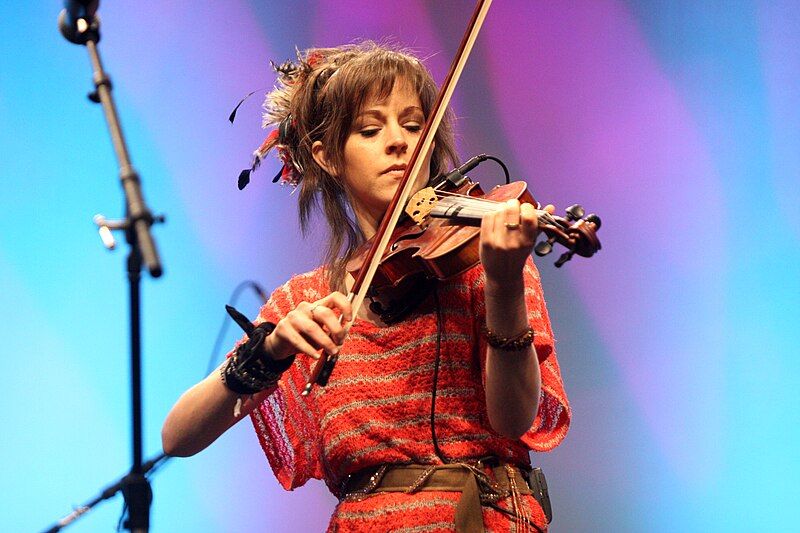 File:Lindsey Stirling (7486855766).jpg