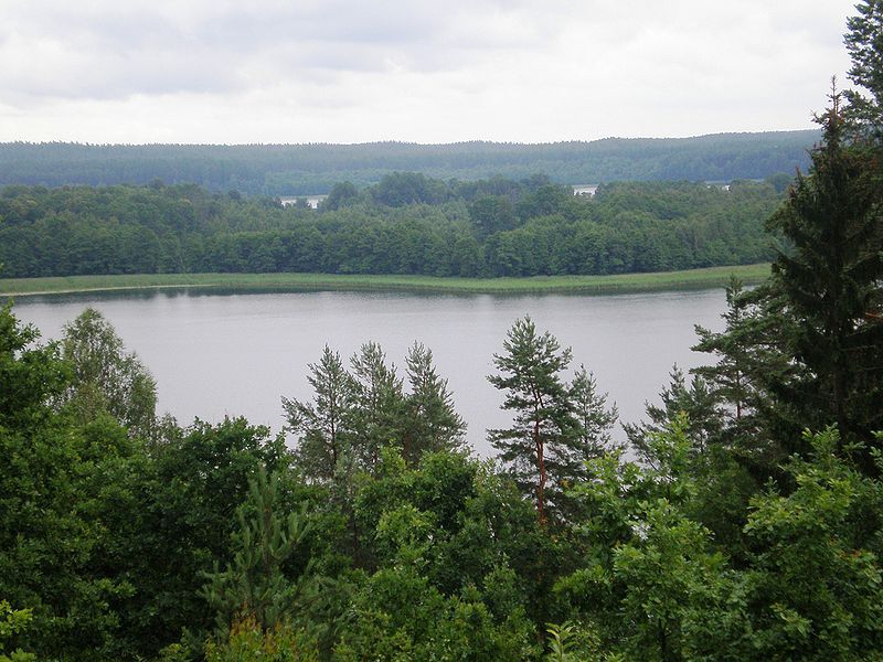 File:LinkmenasLake002.JPG