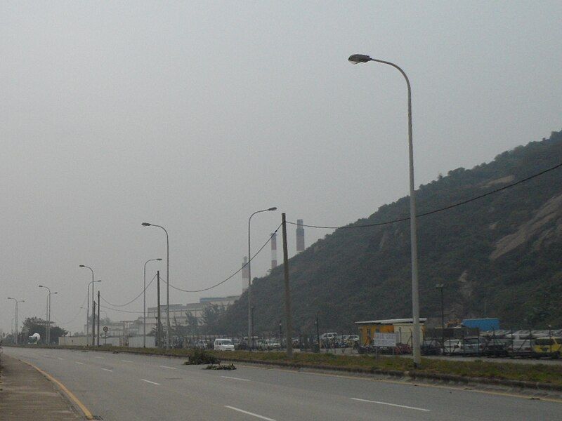 File:Macau Overhead Line.JPG