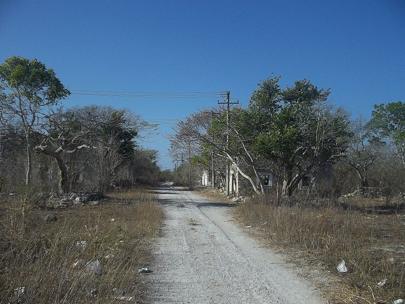 File:Misnebalam, Yucatán (11).jpg