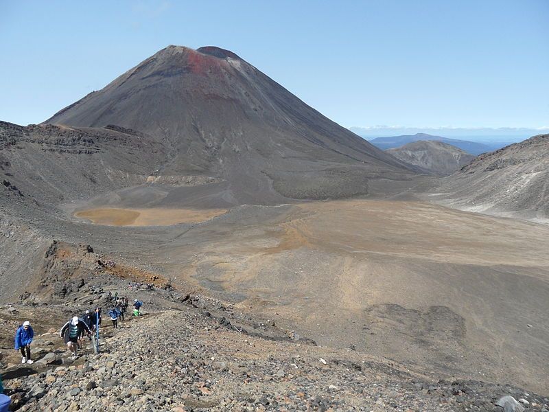 File:Mt Ngauruhoe.JPG