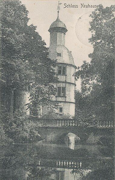 File:NEUHAUS CASTLE 1909.jpg