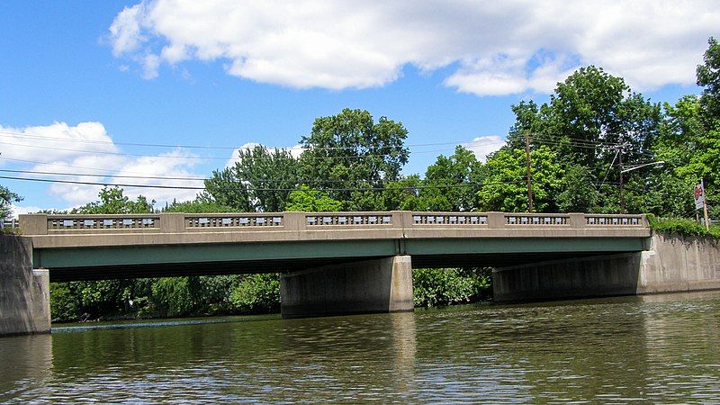 File:New Bridge 20070702.jpg