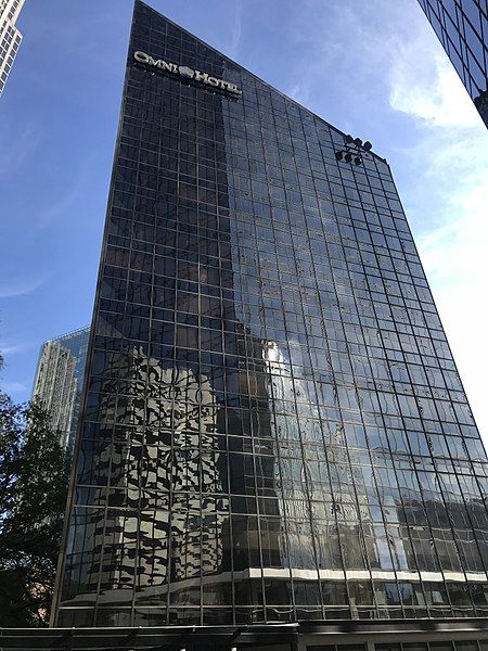 File:Omni CLT Uptown.jpg