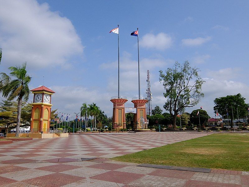 File:Segamat Square.jpg