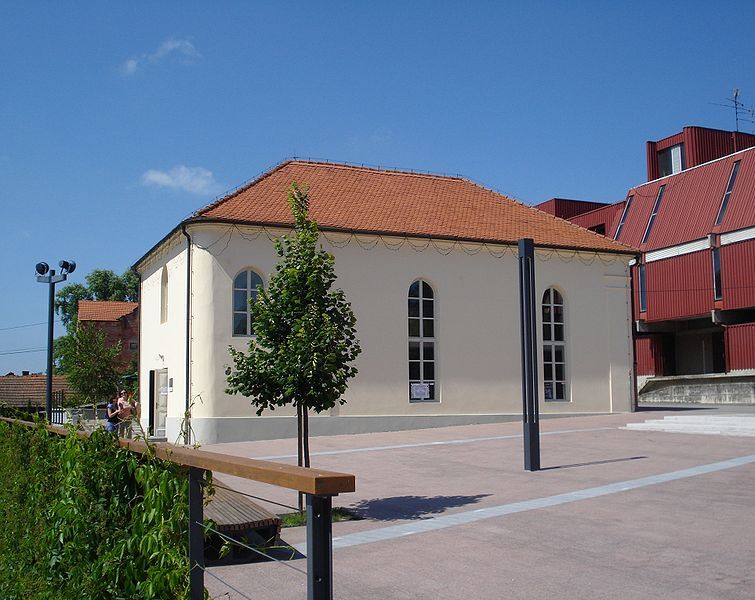 File:Sinagoga lendava 3.JPG