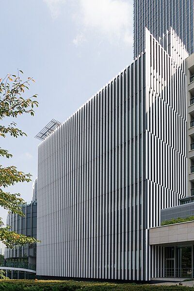 File:Tokyo-Midtown-Suntory-Museum-of-Art-01.jpg