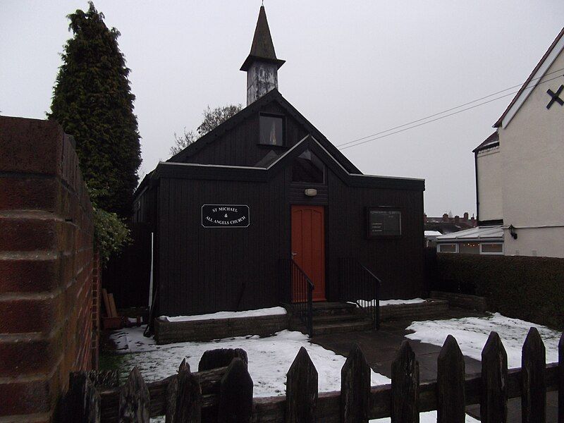 File:Wood End Church.JPG