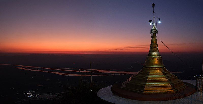 File:Zwegabin Monastery pagoda.jpg