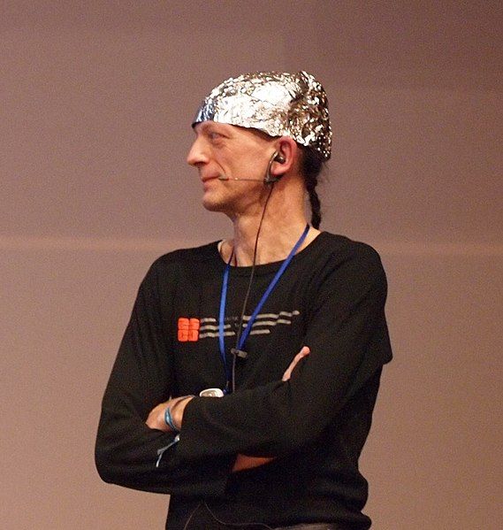 File:30C3 TinFoil-Hat (cropped).jpg