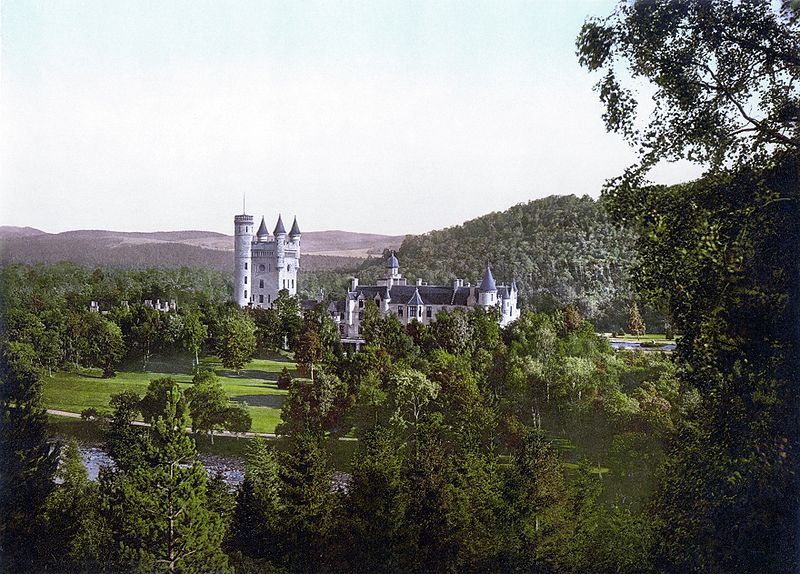 File:BalmoralCastle1900.jpg