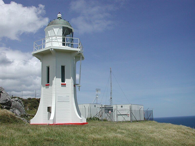 File:Baring Head lighthouse.jpg