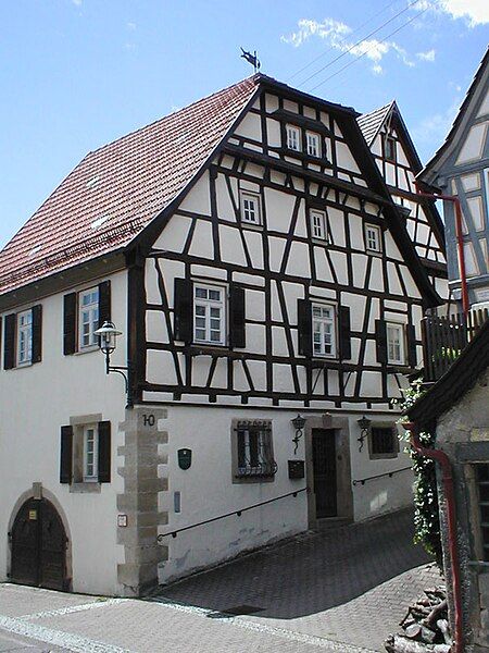 File:Boennigheim-weing-haus.jpg