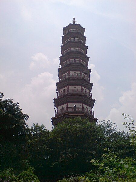 File:Chigang Pagoda.jpg