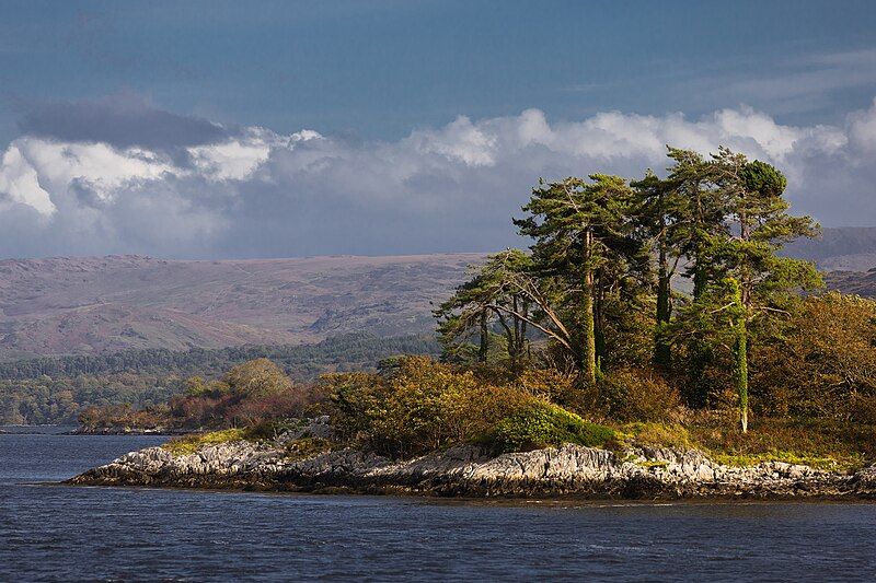 File:Dunkerron Islands.jpg