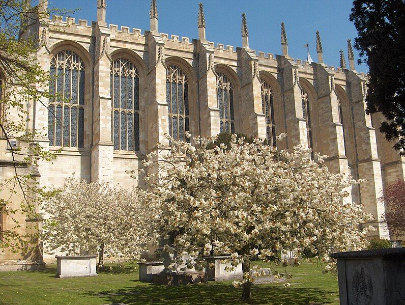 File:Eton College Chapel.jpg