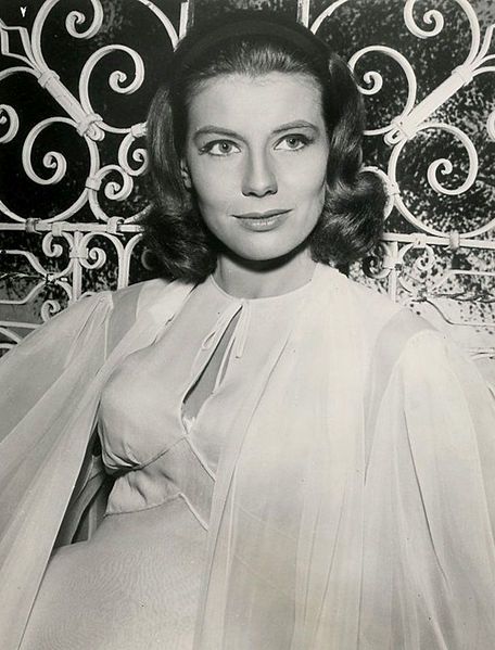 File:Jacqueline Beer 1962.jpg