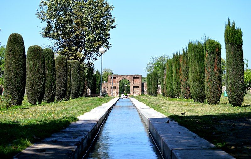 File:Mughal Garden Wah.JPG