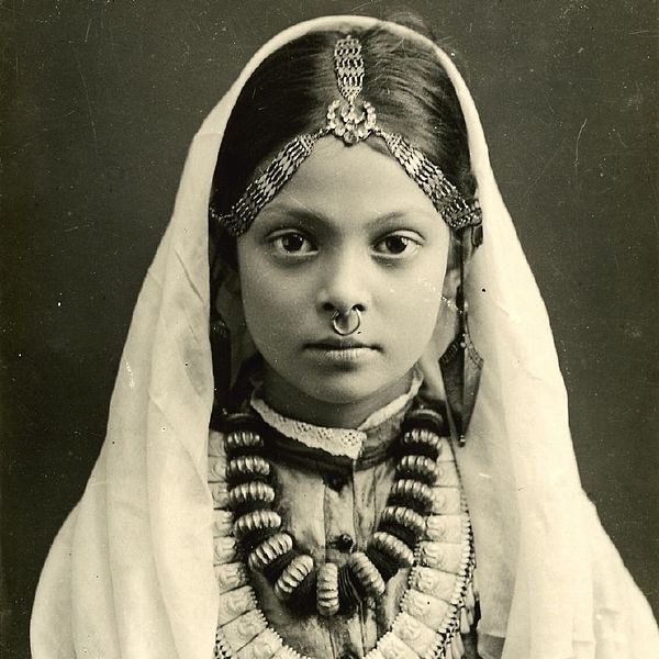 File:Nepali woman 1900.jpg