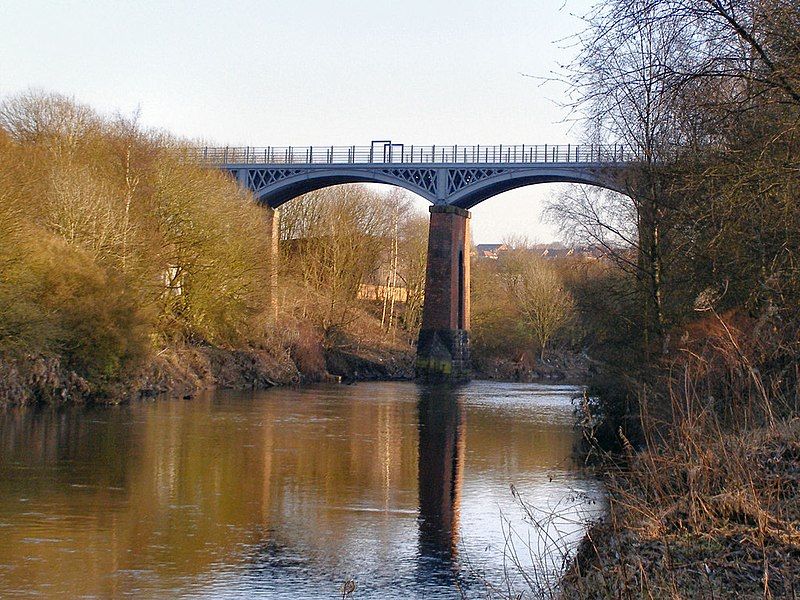 File:Outwood Viaduct.jpg