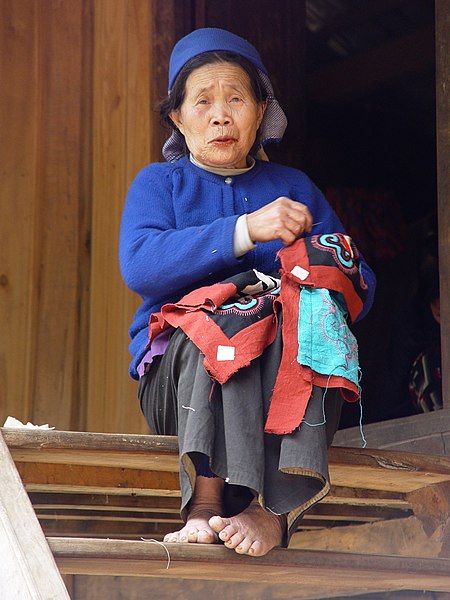 File:People-of-Mai-Chau2,-Vietnam.jpg