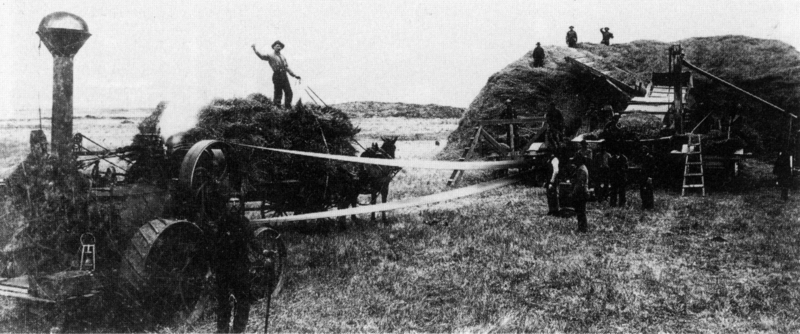 File:Threshing.machine.png